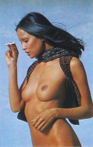 Laura smoking, L'Espresso No 16 (1975)